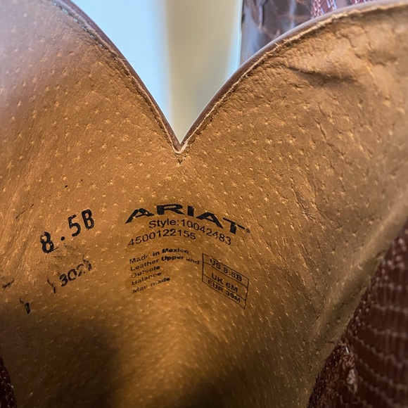 Ariat Dark Brown Leather Boots with Stitching - Picture 12 of 12